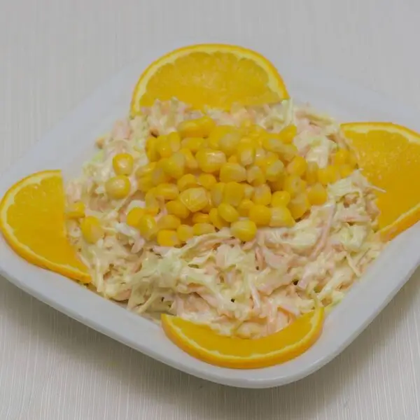 Coleslaw with corn